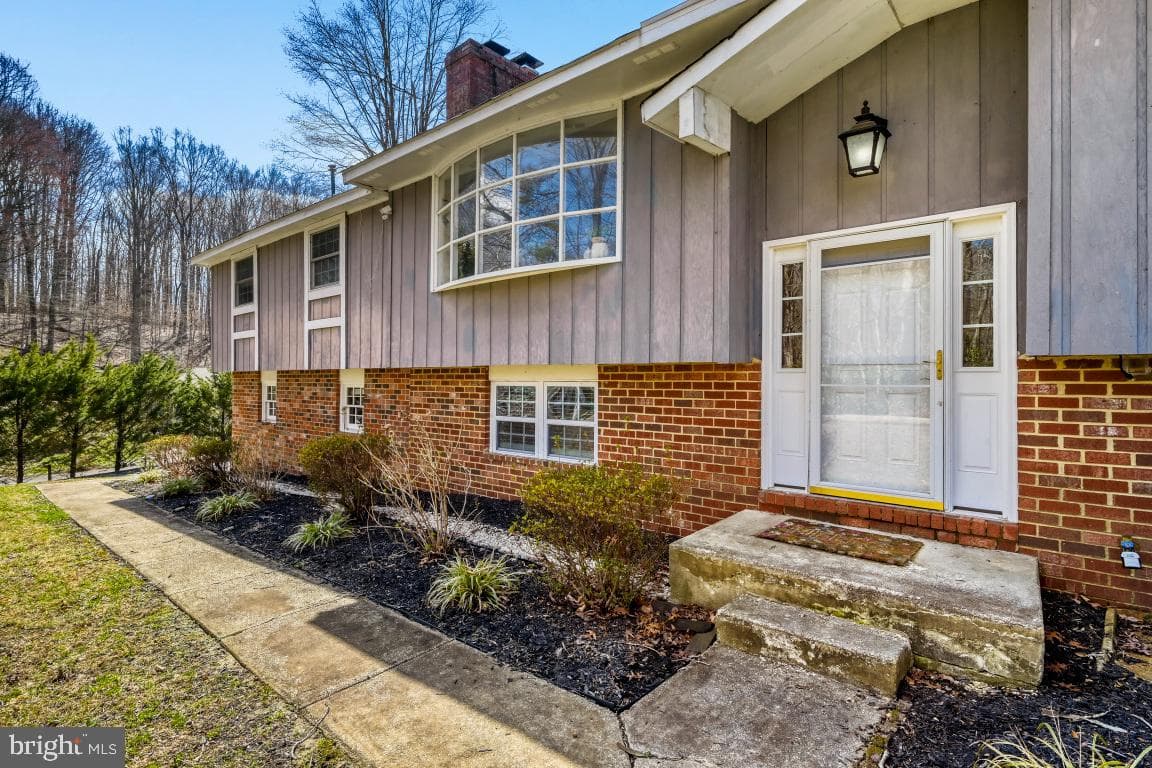 2110 Hallmark Drive photo 31