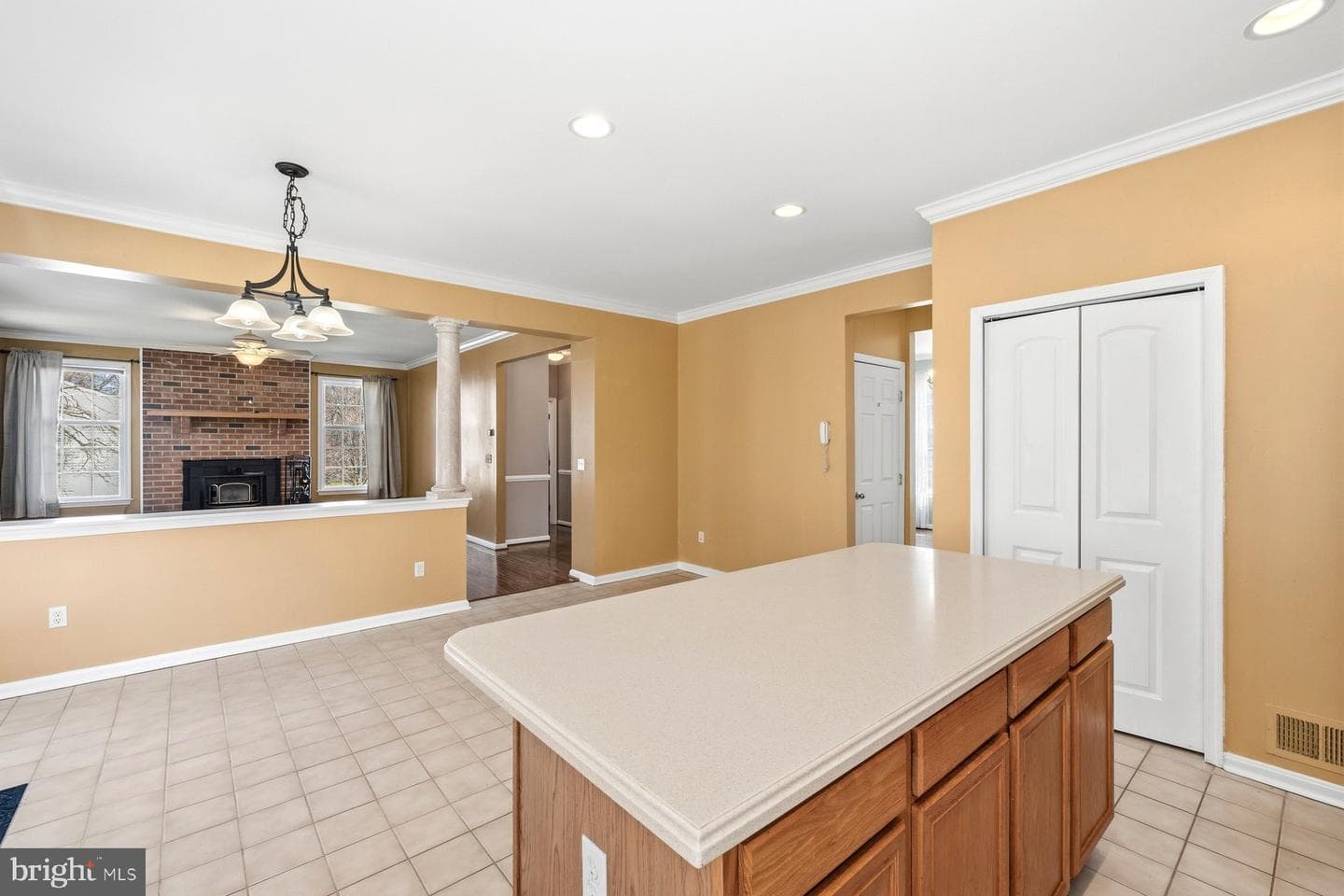 7810 Grandison Way photo 13
