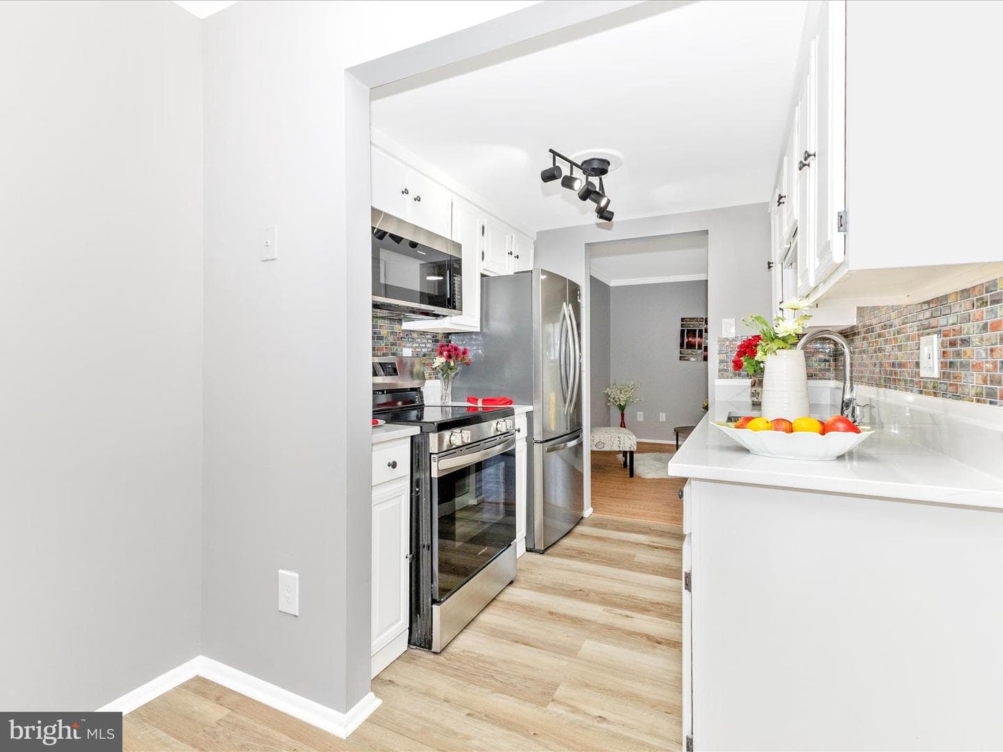 1804 Aberdeen Circle photo 9