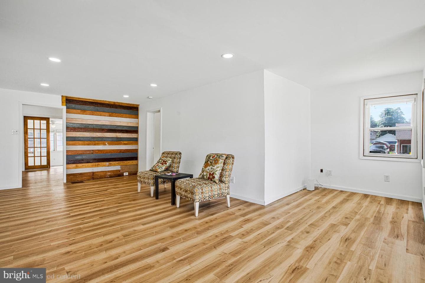 7801 Waterview photo 10