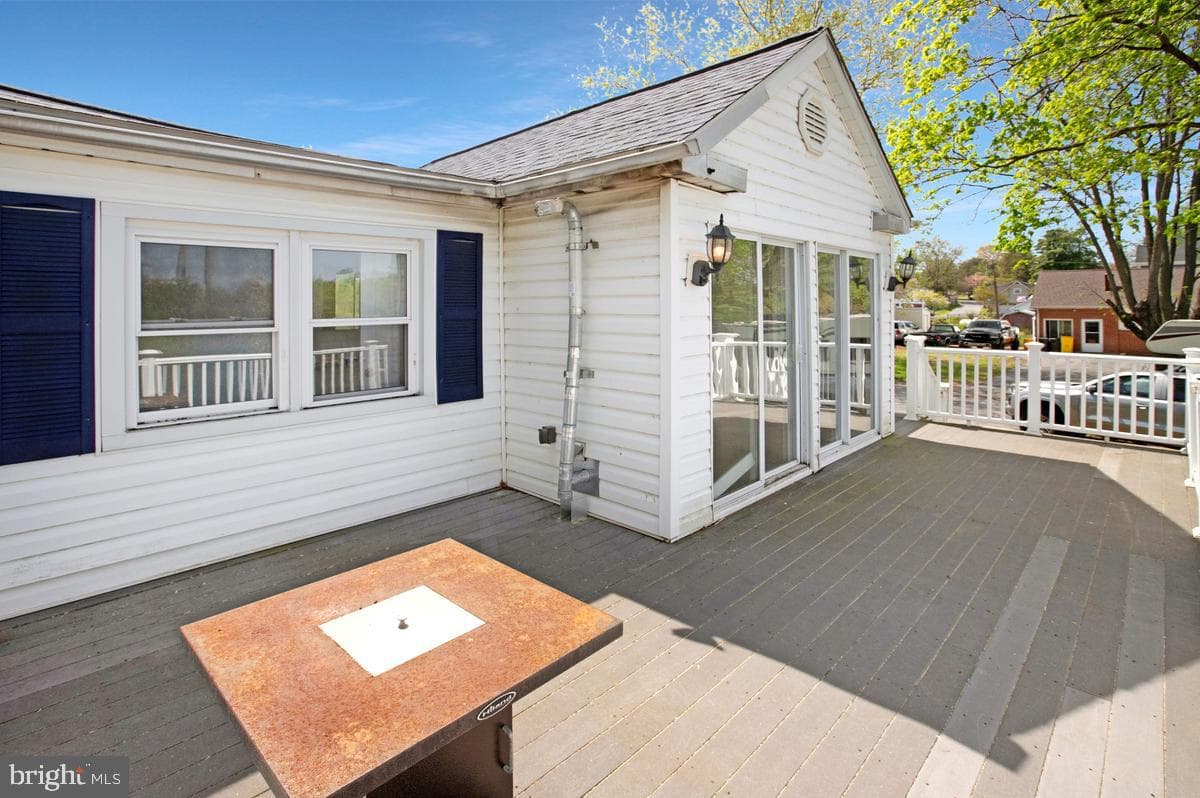 7801 Waterview photo 27