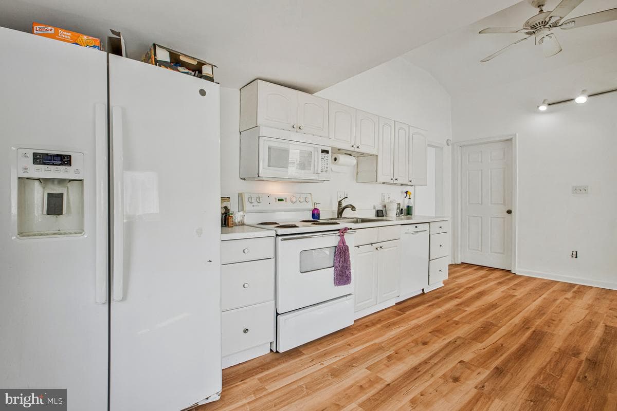 7801 Waterview photo 5
