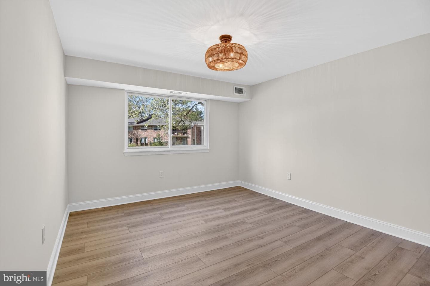 205 Victor Parkway #205d photo 12