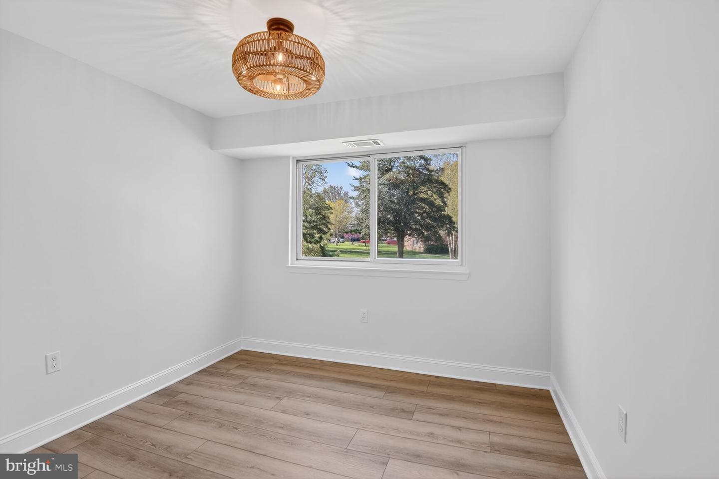 205 Victor Parkway #205d photo 9