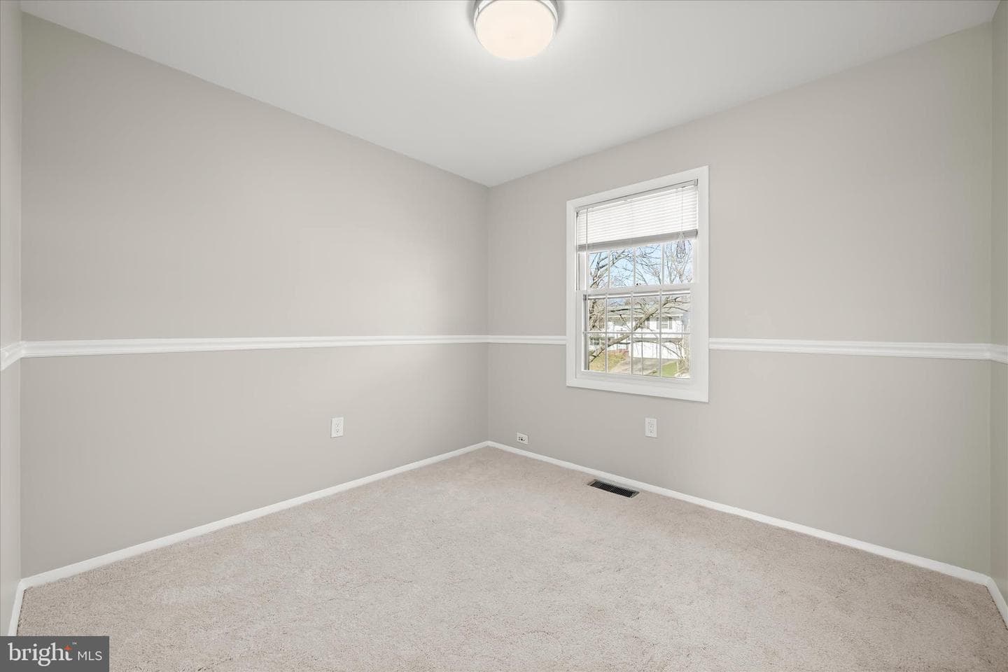 2413 Springlake Court W photo 18