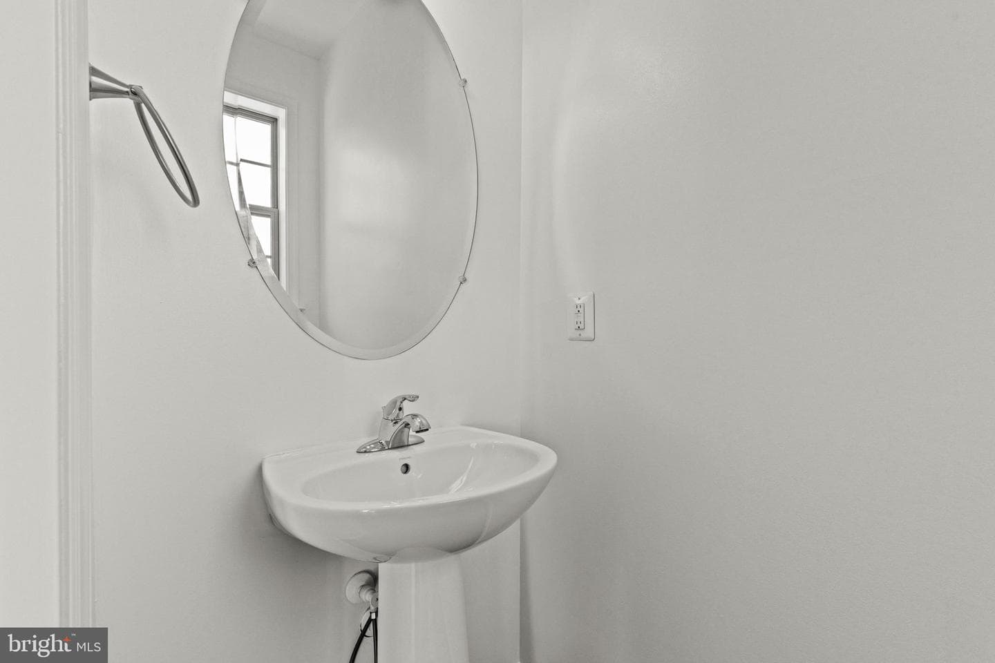 8183 Hollow Court photo 21