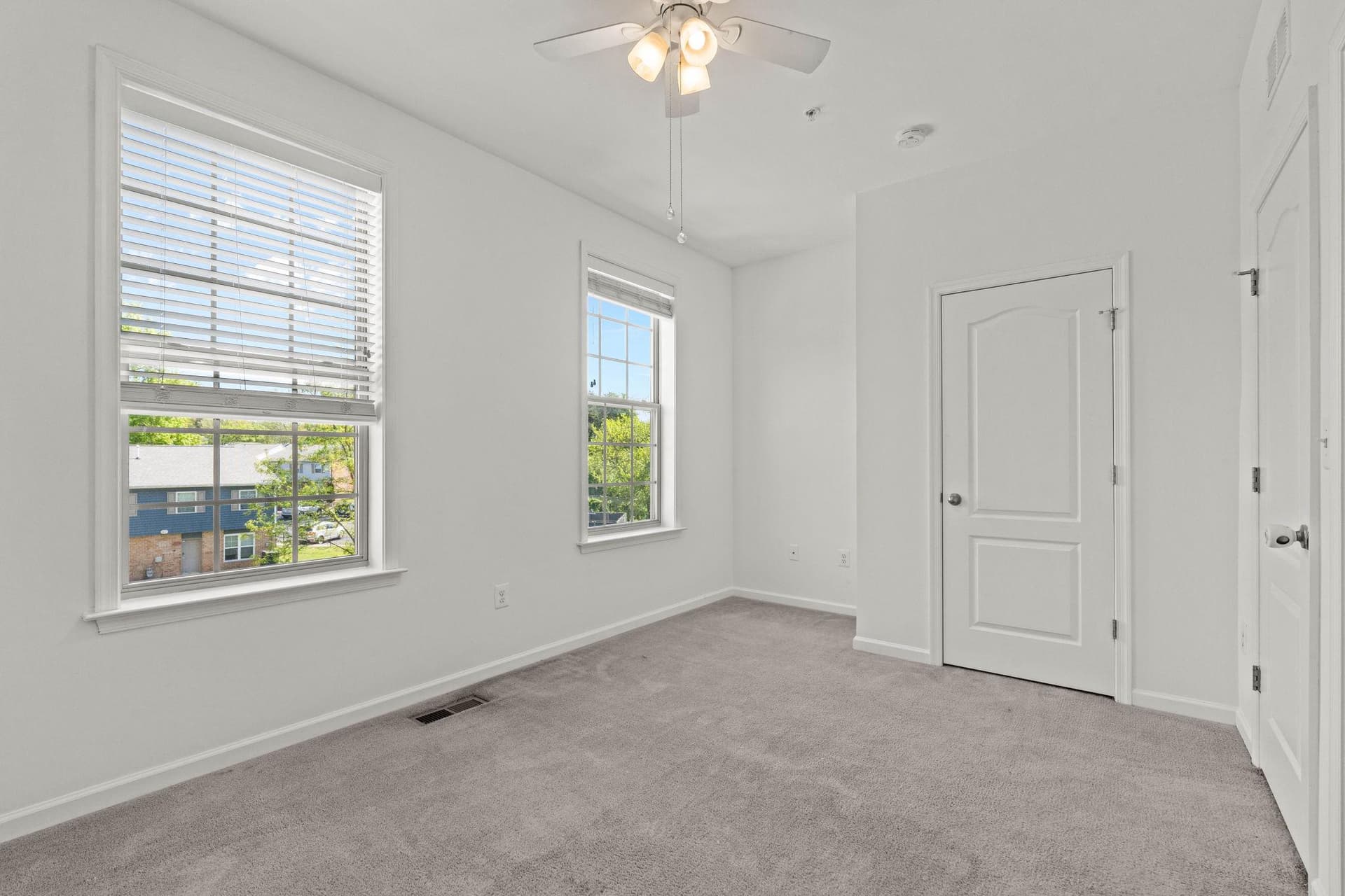 8183 Hollow Court photo 28