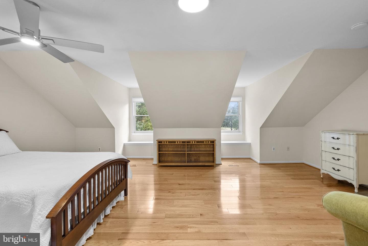212 Ambleside Drive photo 22