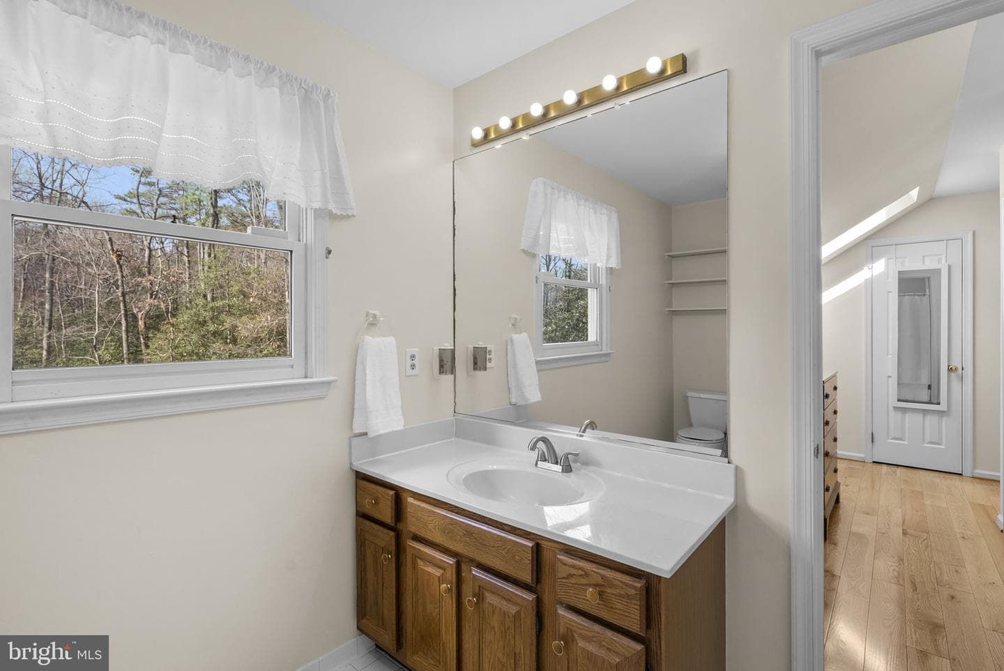 212 Ambleside Drive photo 26