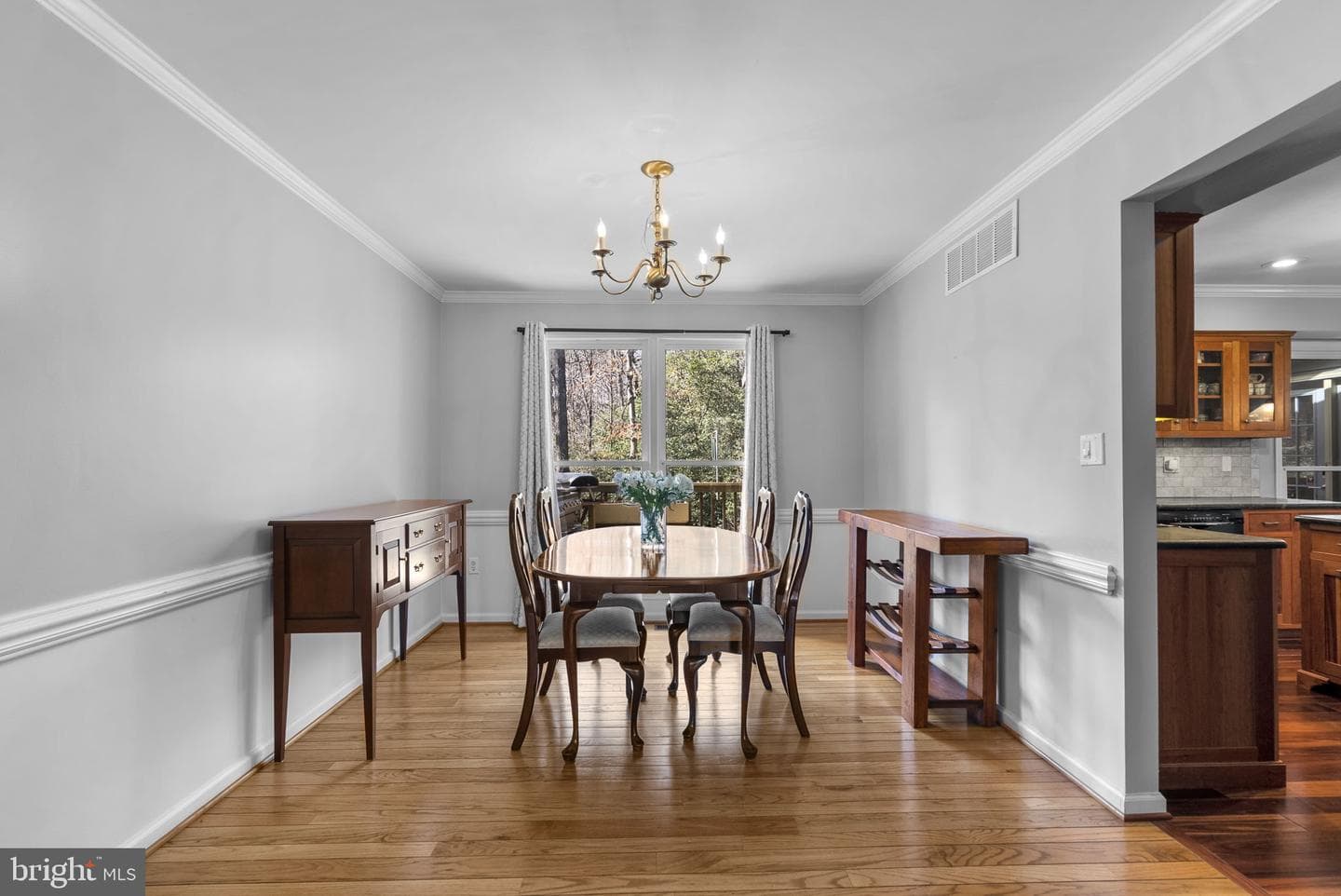 212 Ambleside Drive photo 8