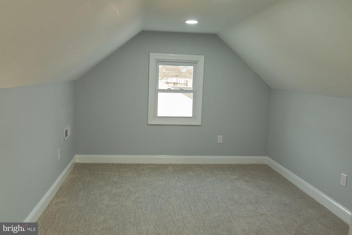 405 Seward Avenue photo 18