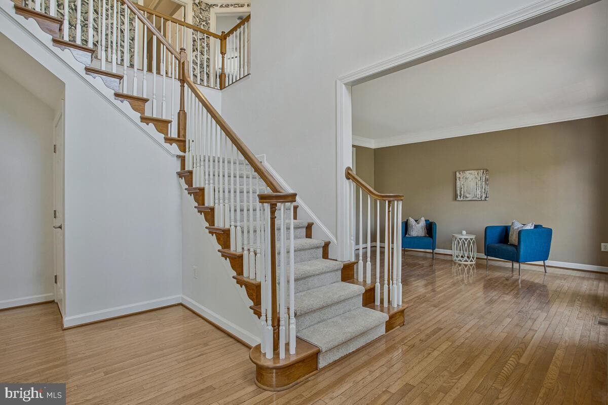 405 Pondview Lane photo 2