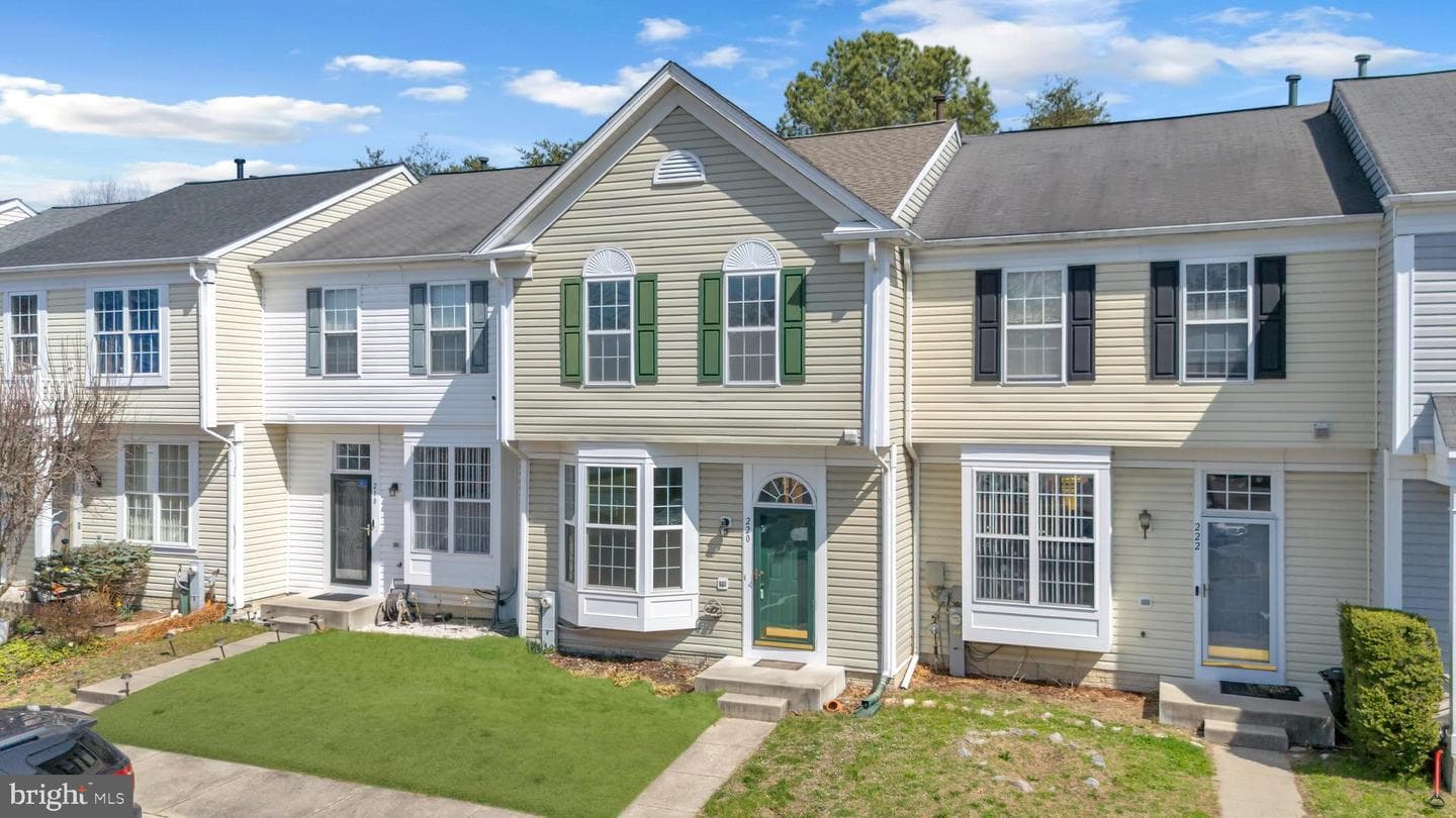 220 Arcadia Shores Circle photo 1