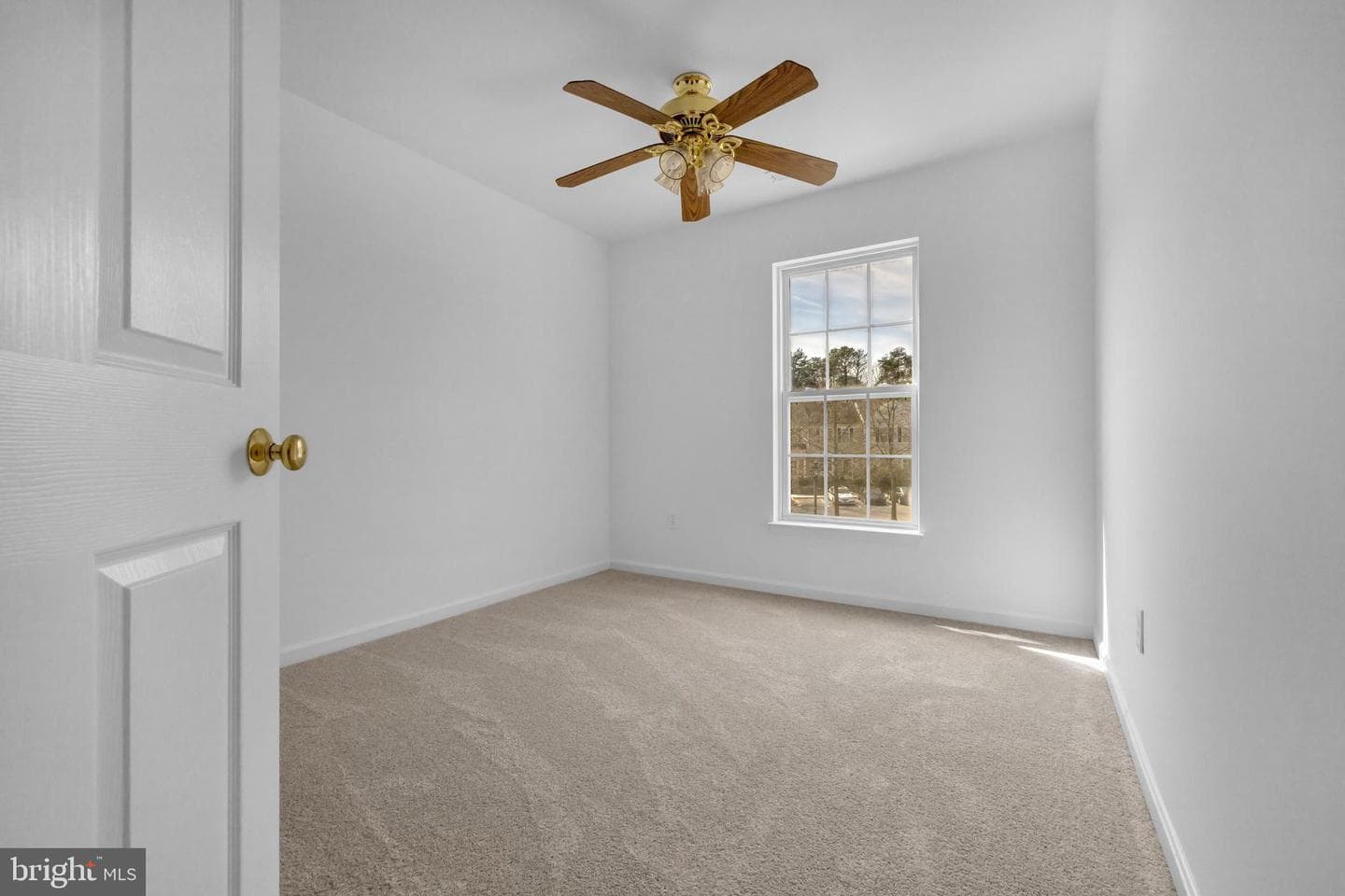 220 Arcadia Shores Circle photo 32