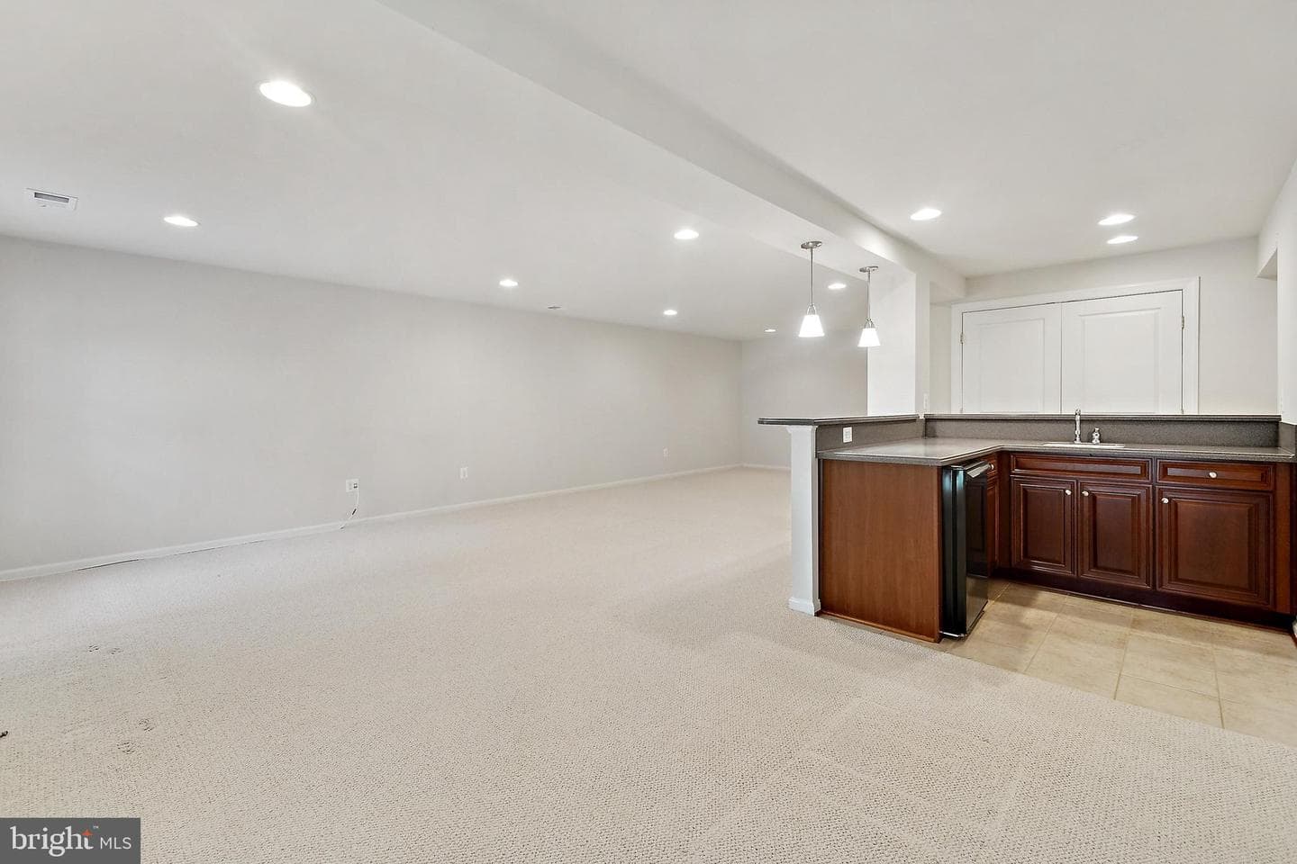 7404 Thames River Drive photo 34