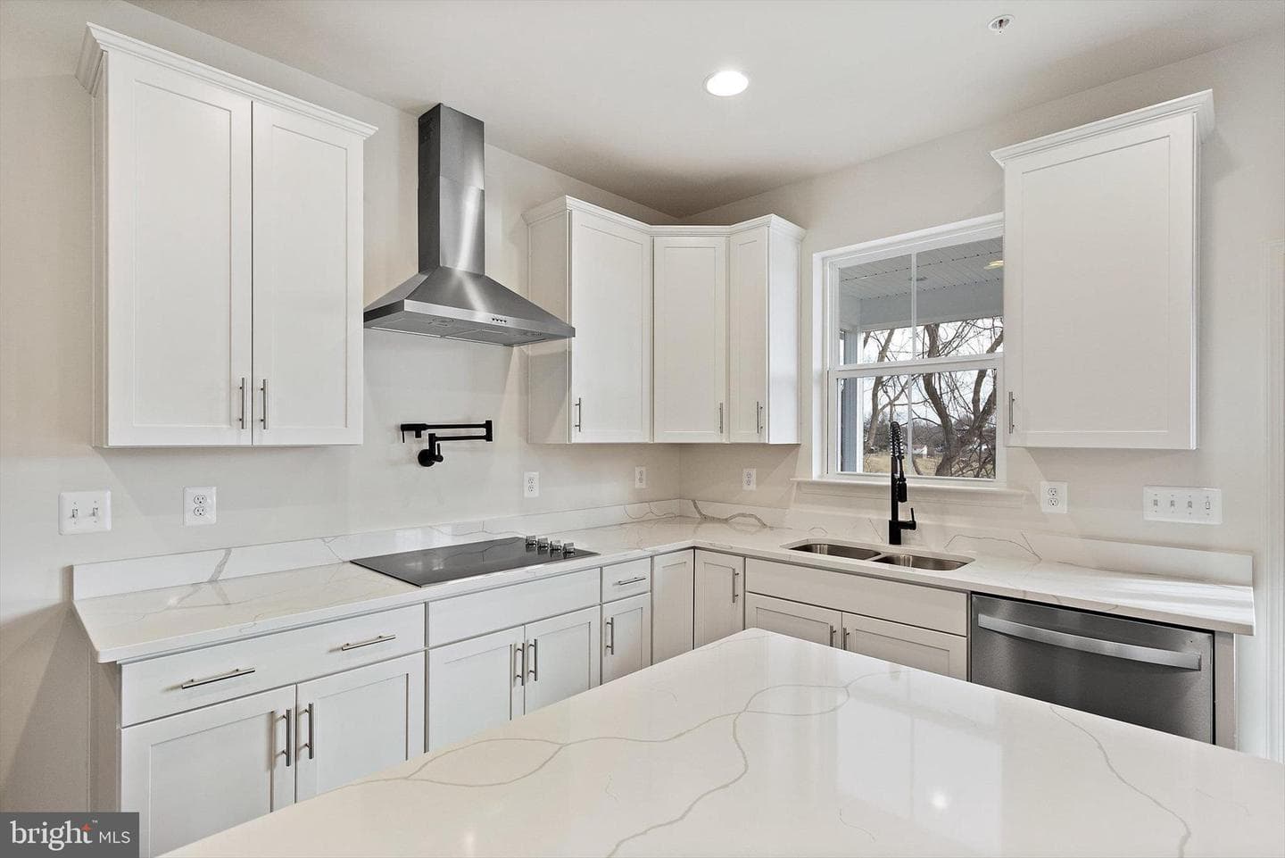 854 Imperial Road photo 5
