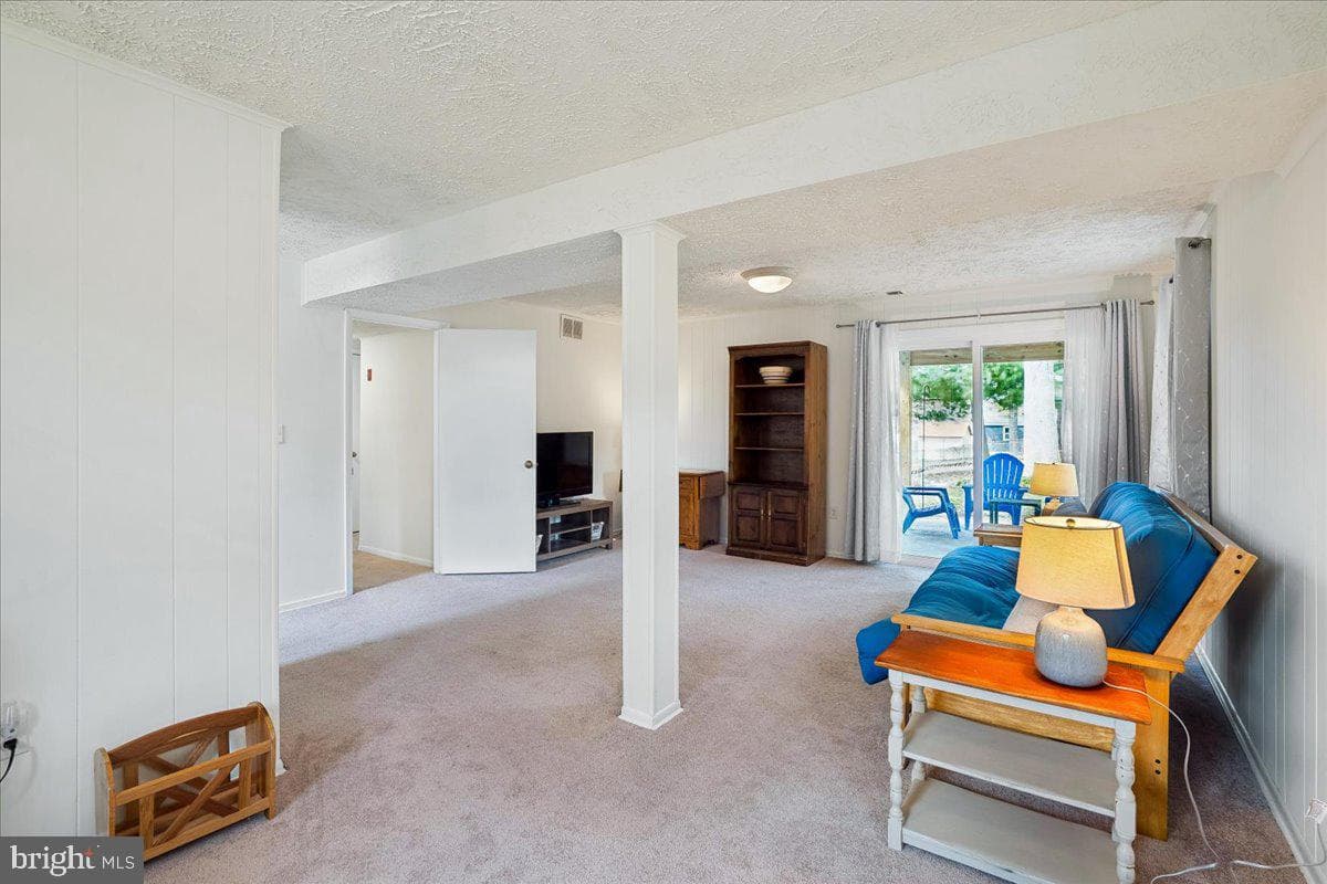 1090 Broadview Drive photo 30
