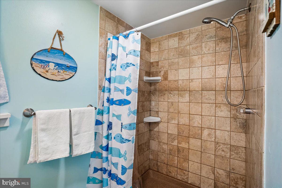 1090 Broadview Drive photo 34