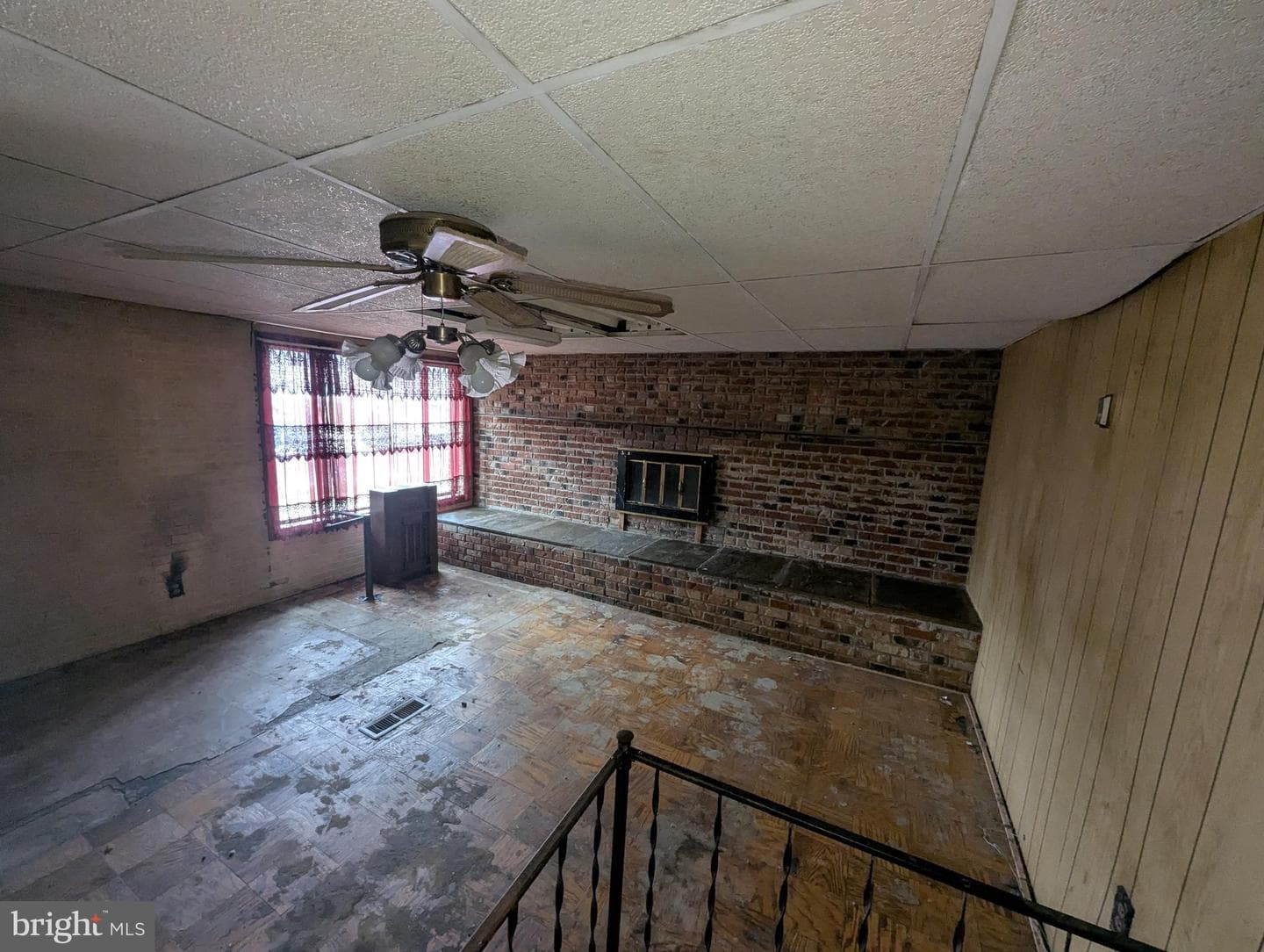 809 203rd Street photo 5