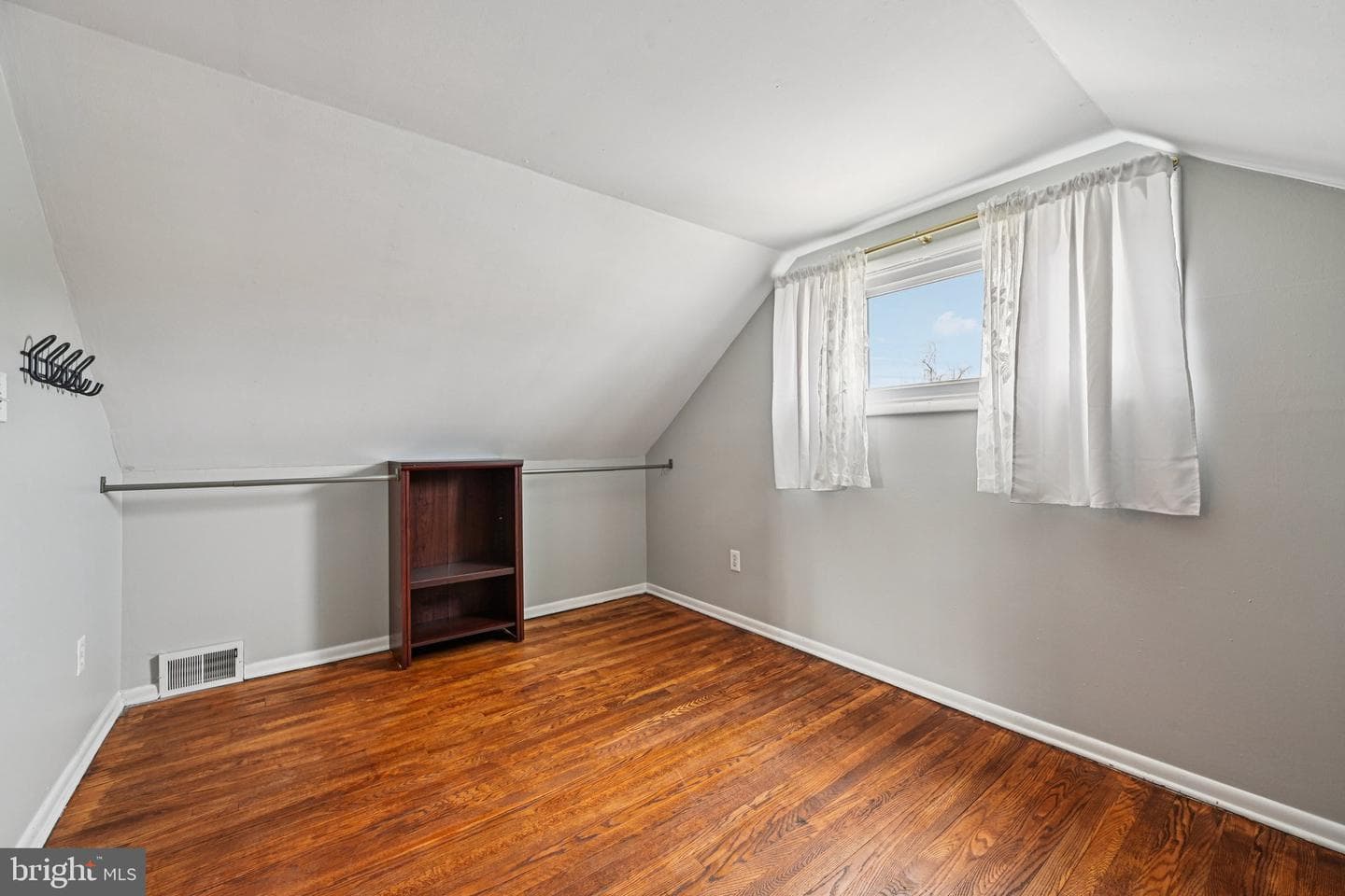 8504 Jenkins Road photo 32