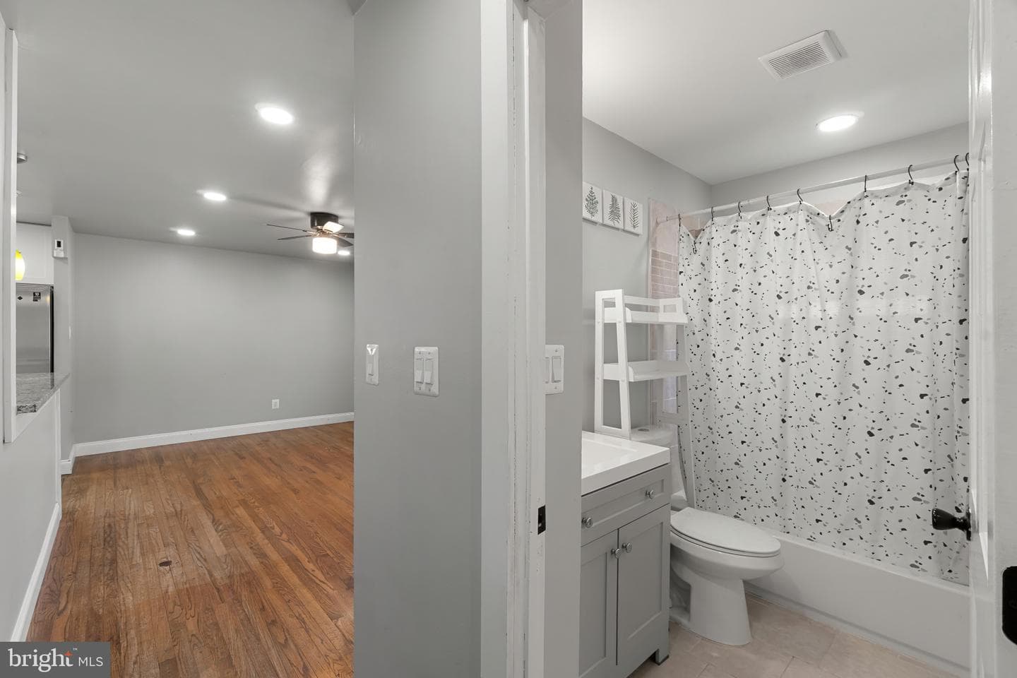 109 Herbert Court photo 27