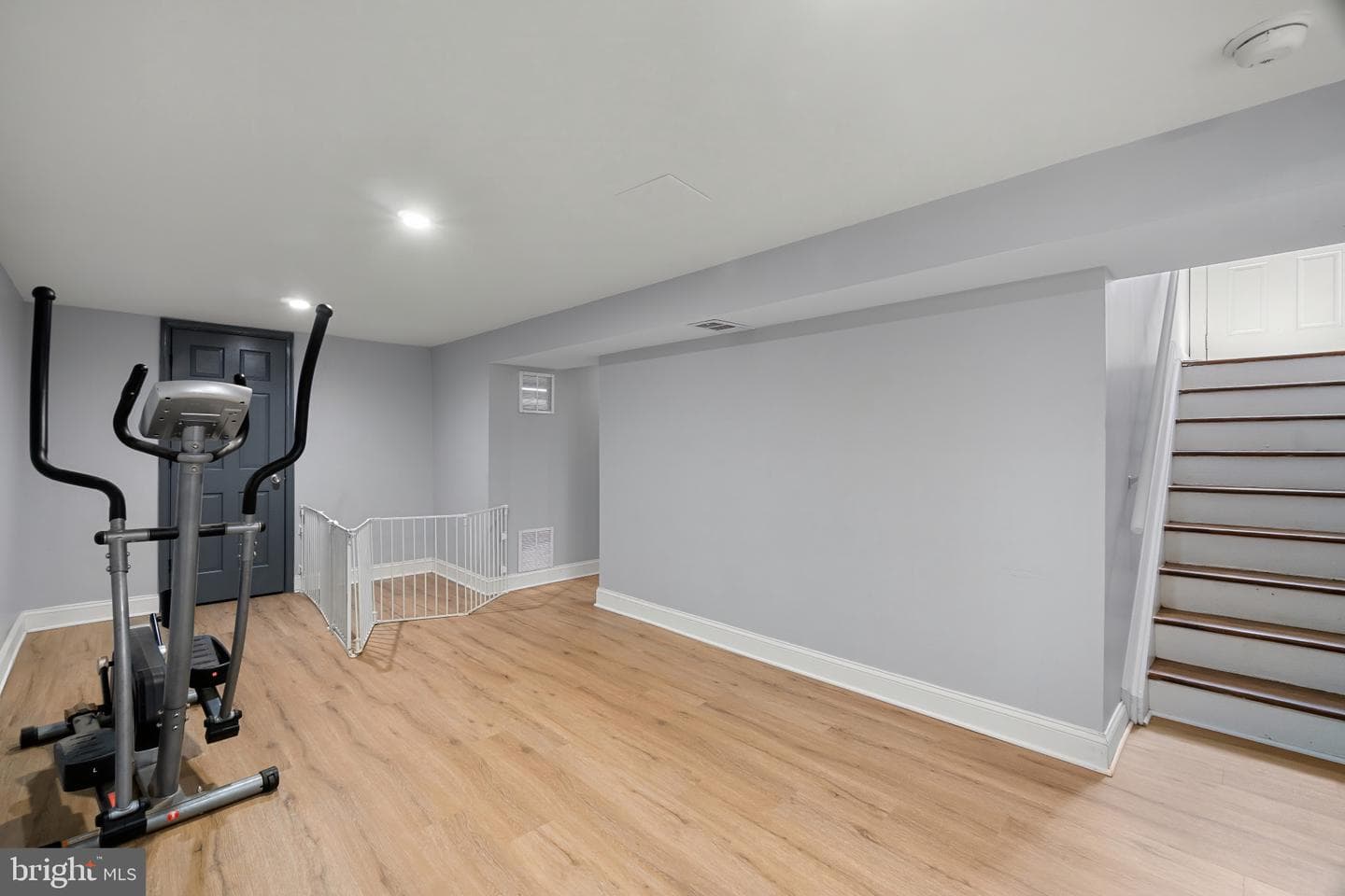 109 Herbert Court photo 29