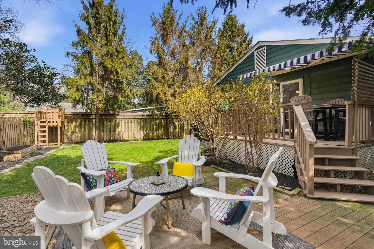 11 Glen Avenue N photo 18