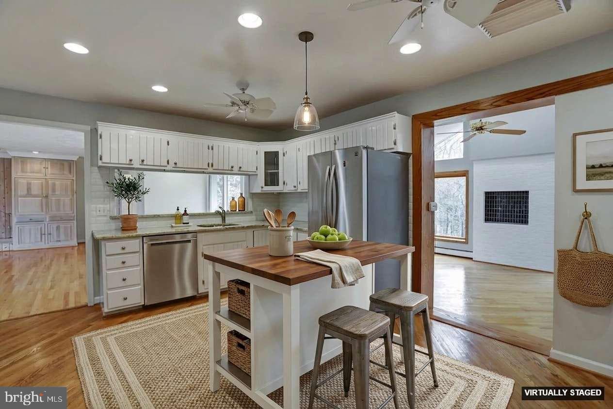 3463 Constellation Drive photo 16