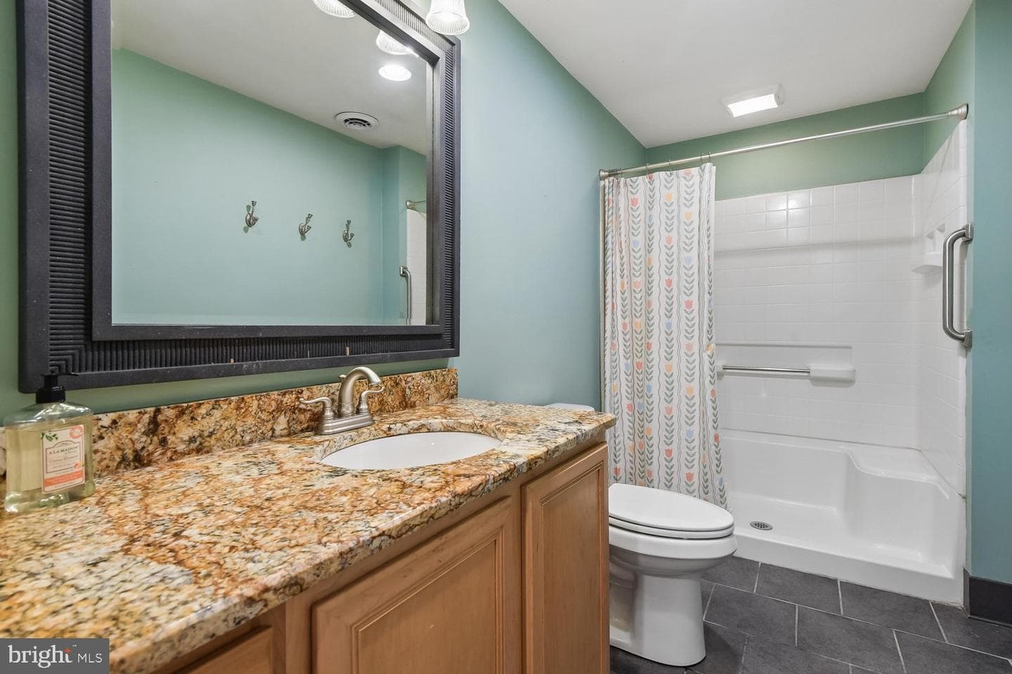3225 Homewood Road photo 27