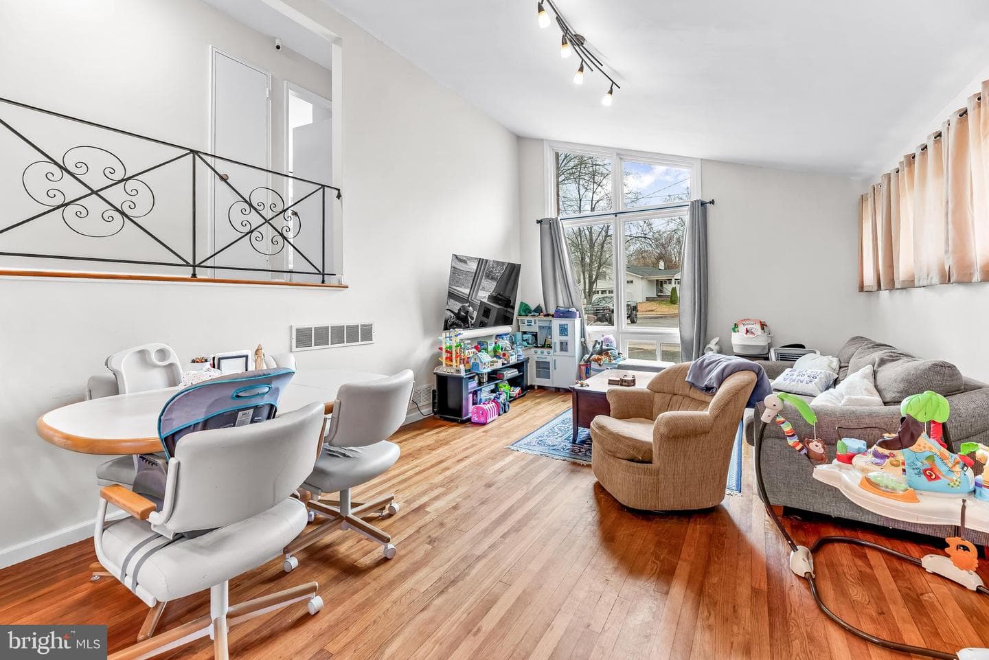 207 1st Street photo 12
