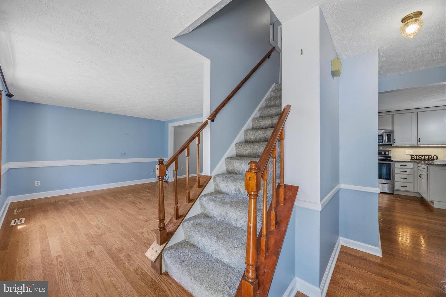 1506 Gollum Rd photo 5