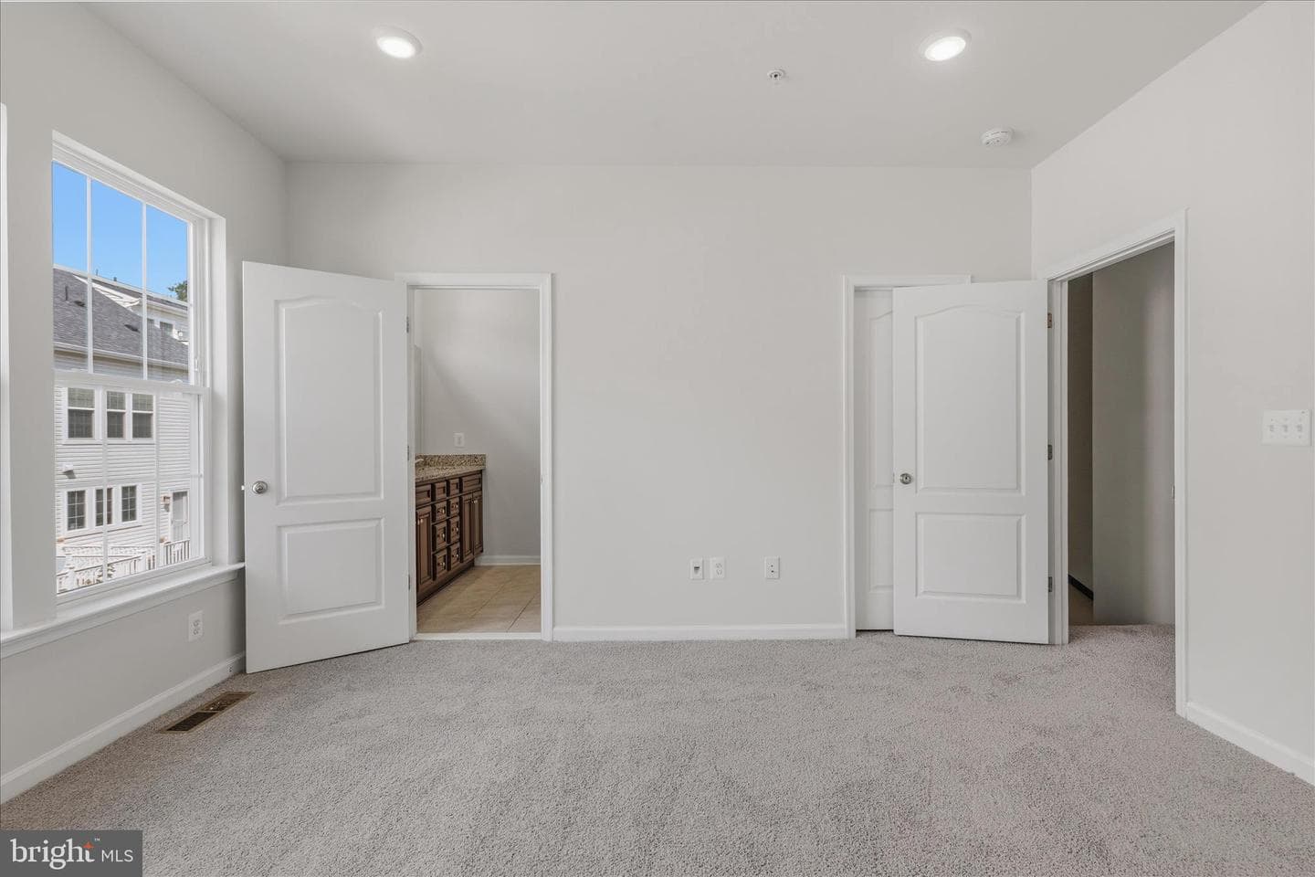 2708 Wessex Circle photo 34