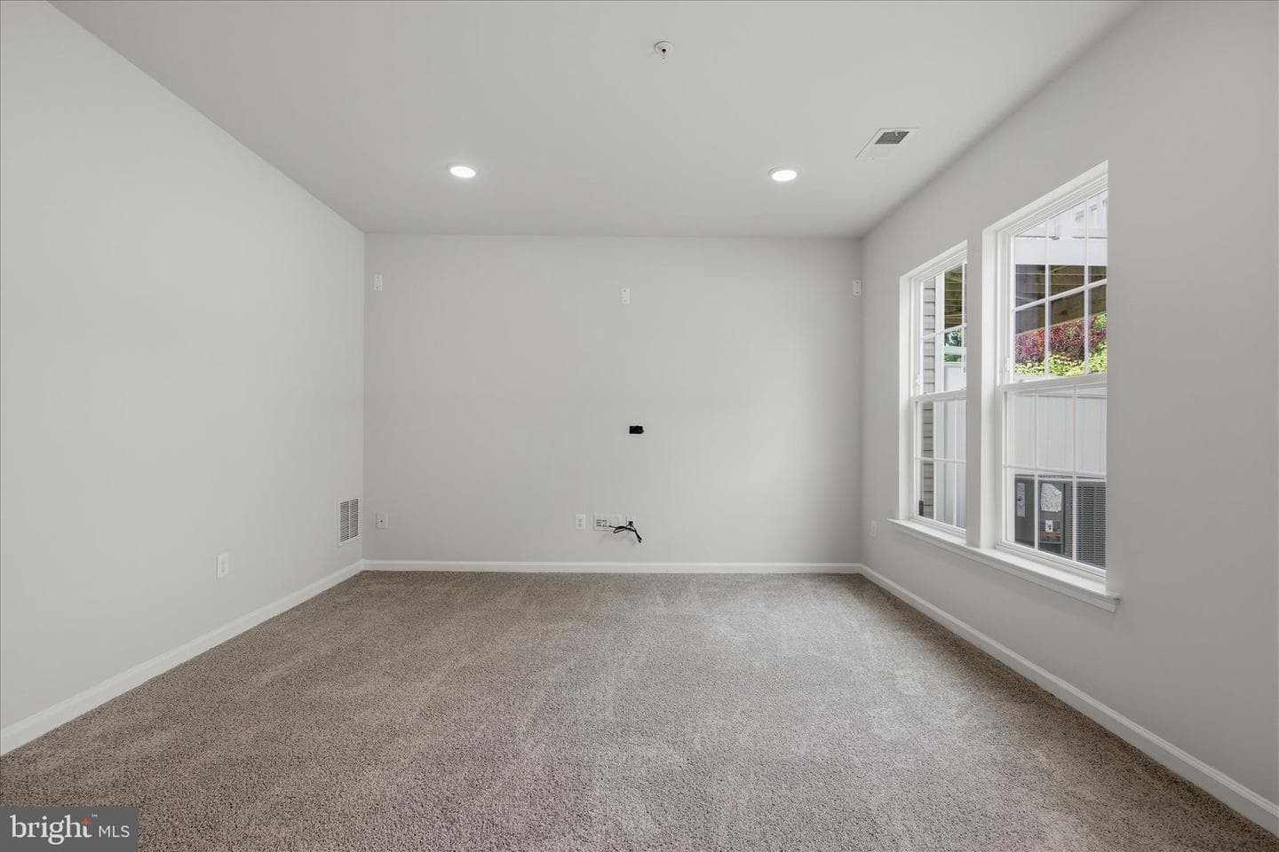 2708 Wessex Circle photo 8
