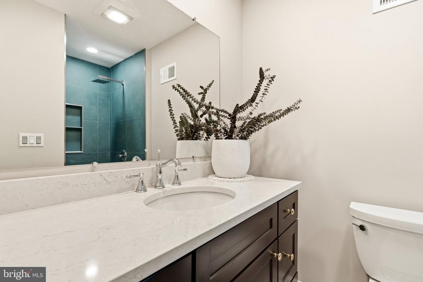 7845 Metacomet Road photo 19