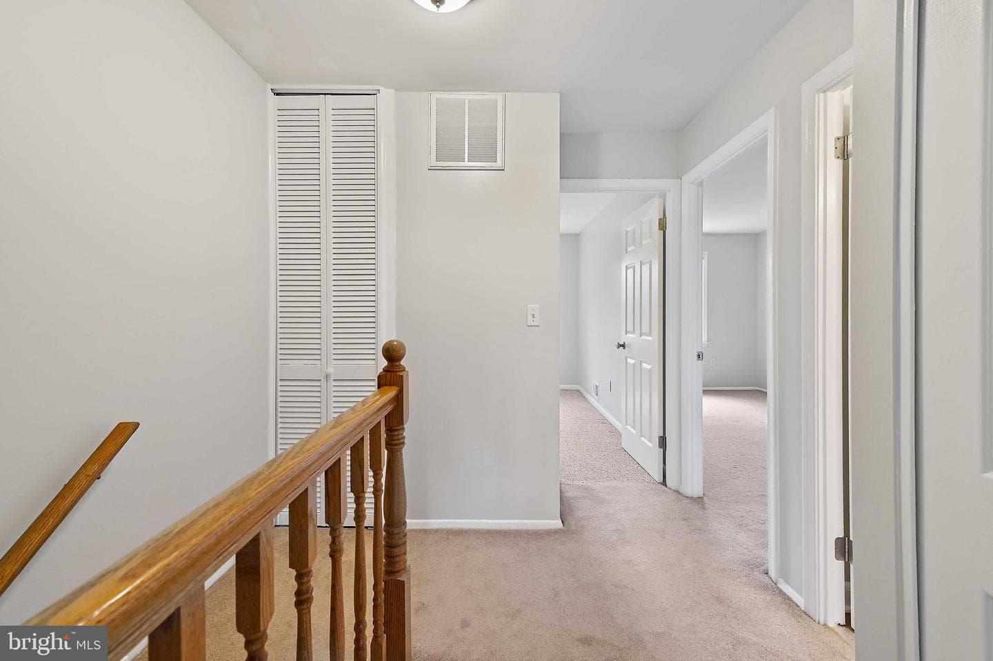 130 Dumbarton Drive photo 23