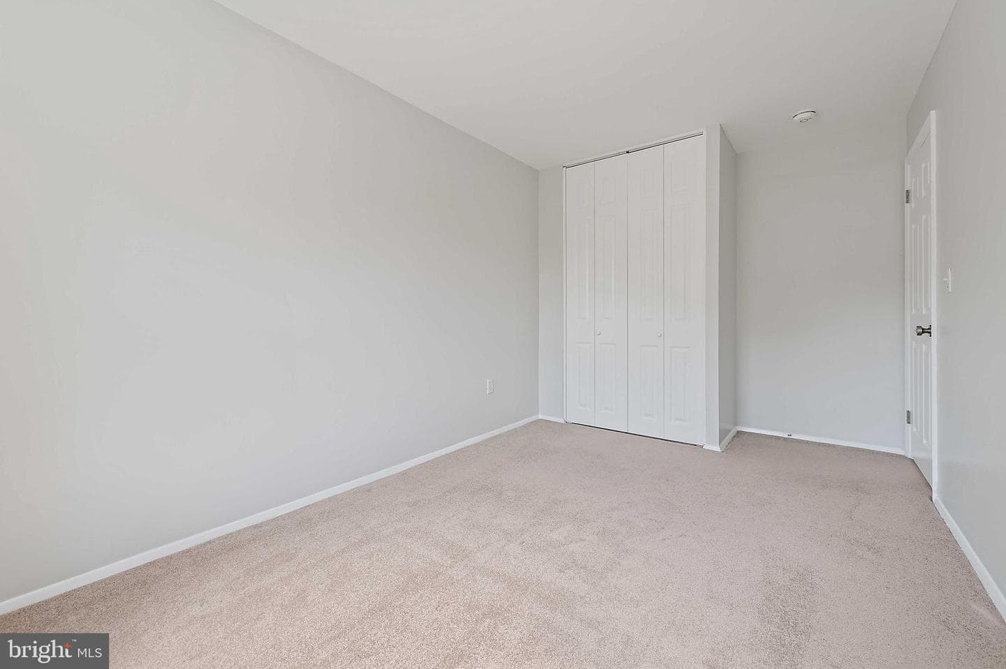 130 Dumbarton Drive photo 31