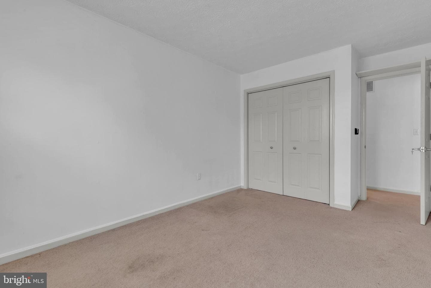 40 Ironstone Court #j photo 16