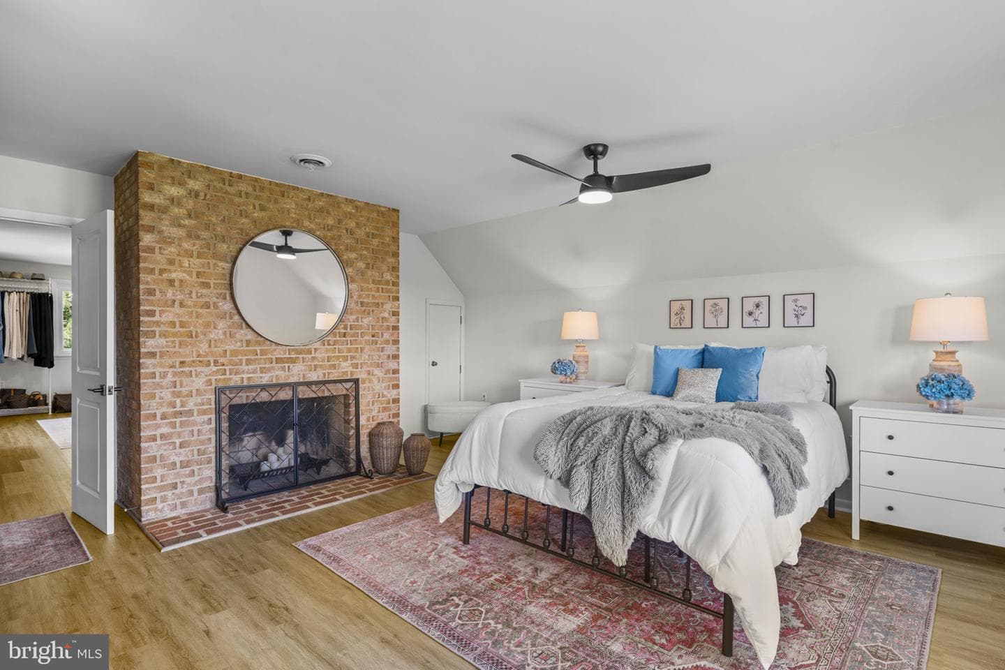6970 Kim Lane photo 28