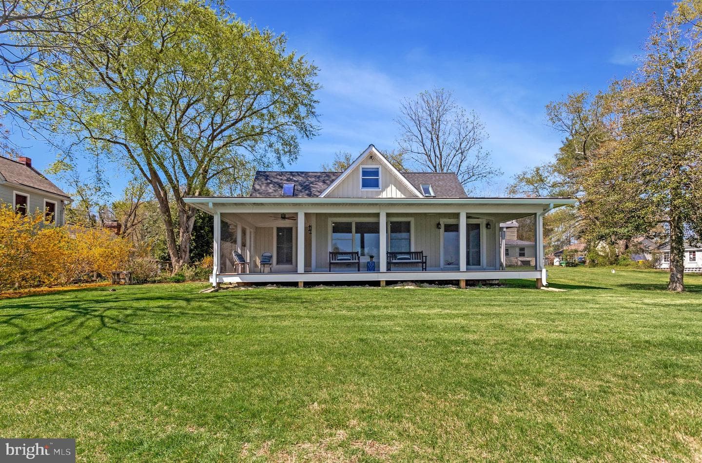1268 Hayes Road photo 2