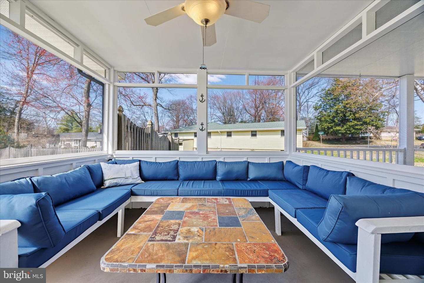 811 Teakwood Drive photo 48