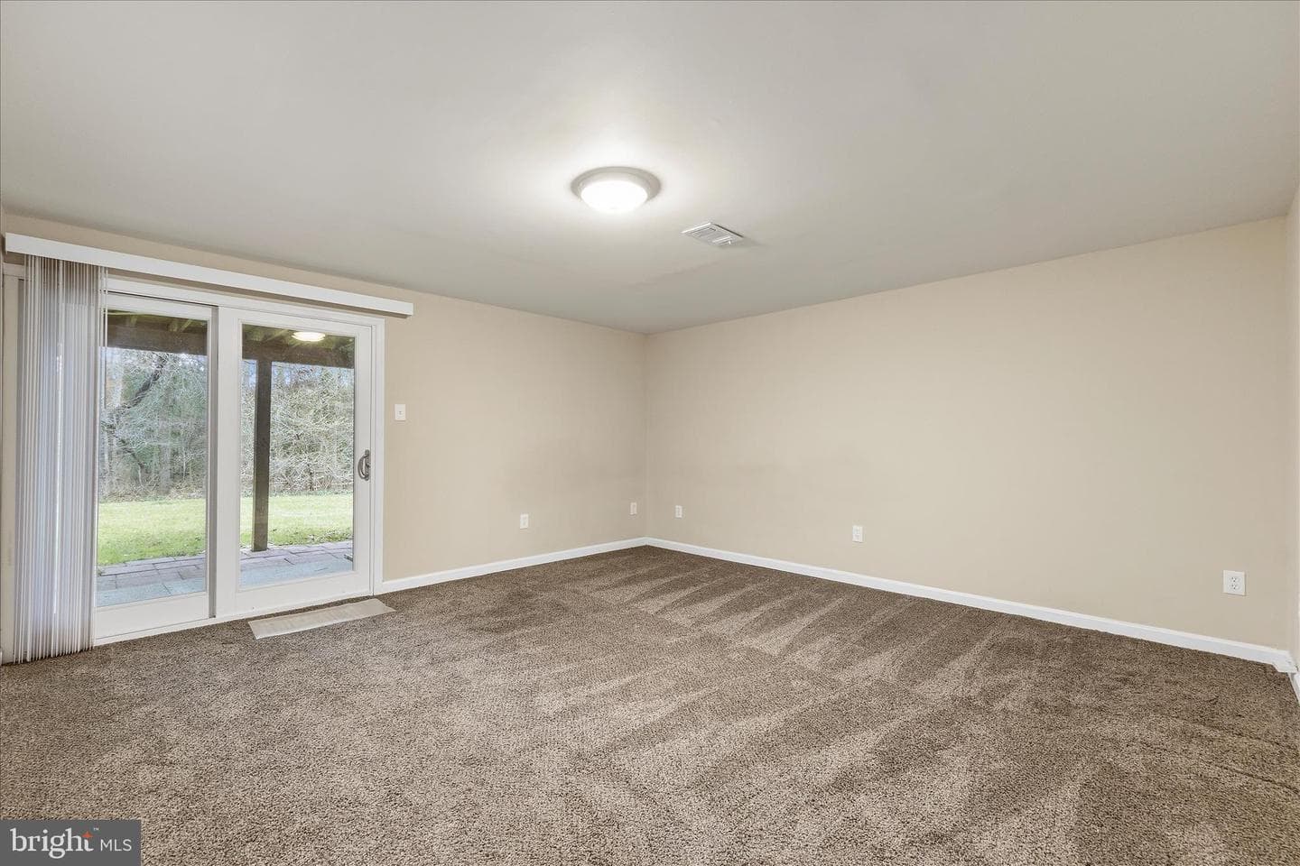 739 Willowby Run photo 21