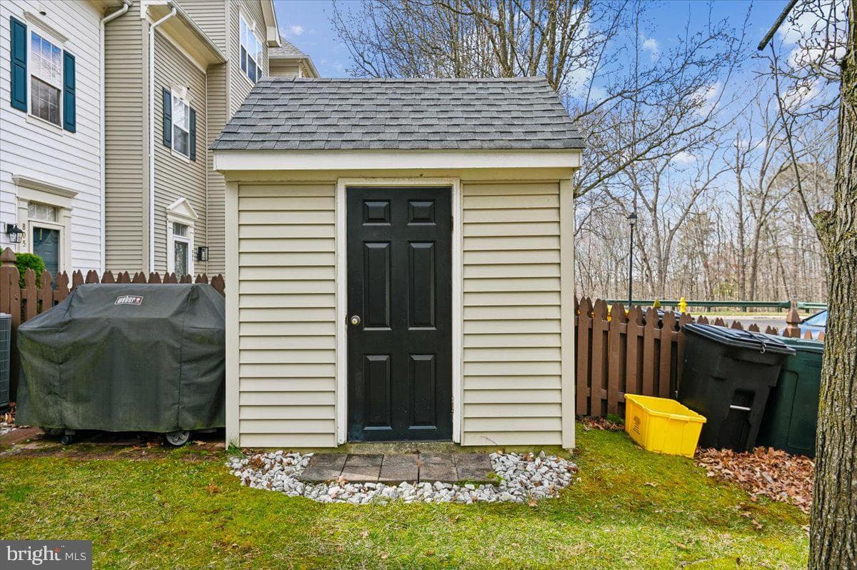807 Oyster Court photo 21