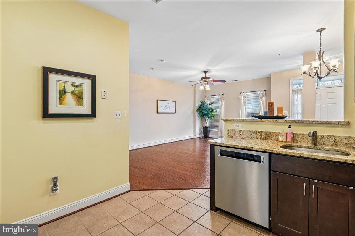 807 Oyster Court photo 23