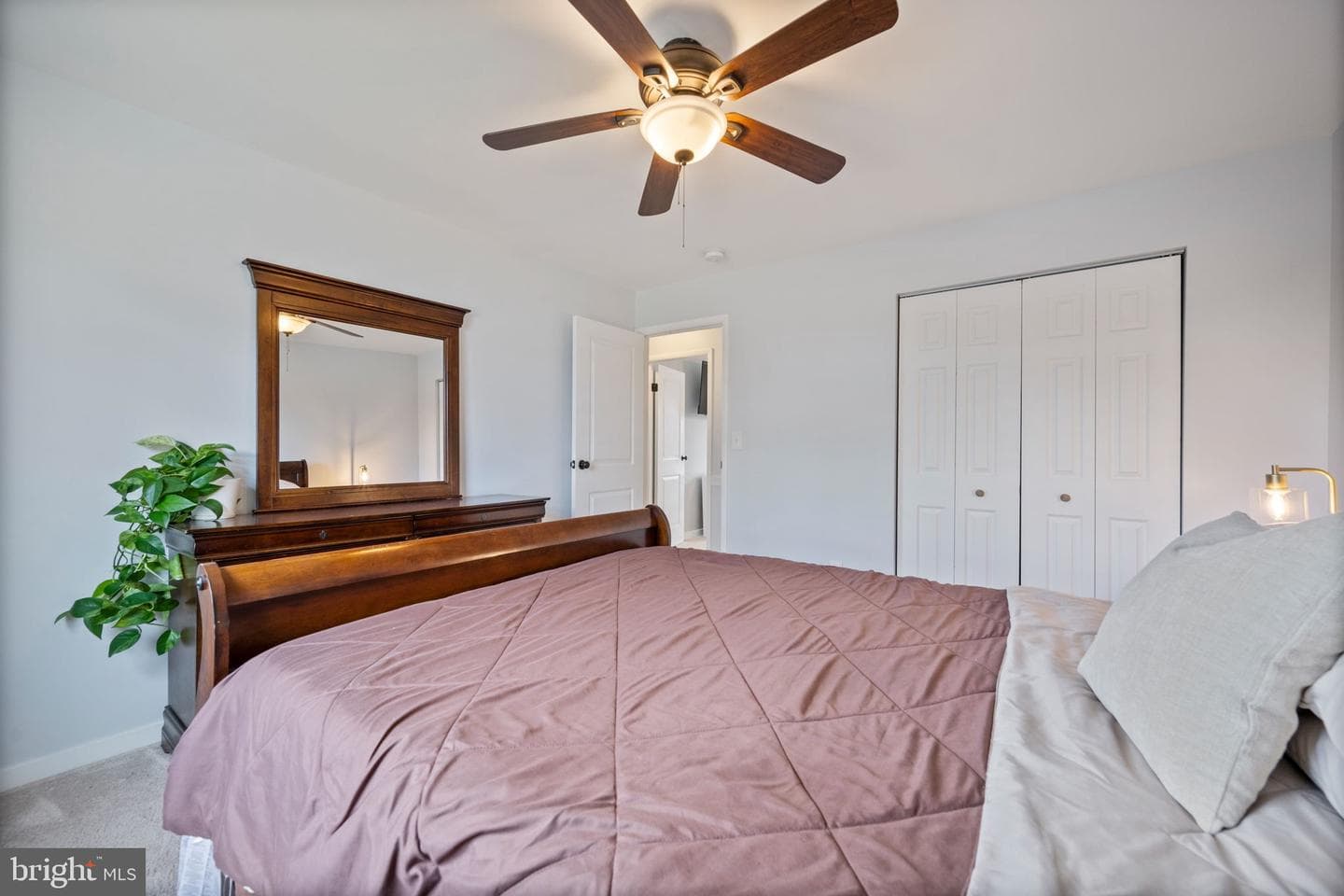 645 Ridgefield Court photo 26