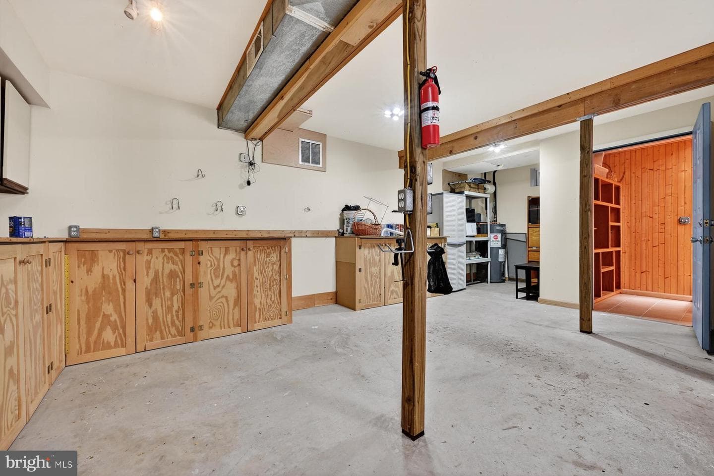 561 Arundel Drive photo 42