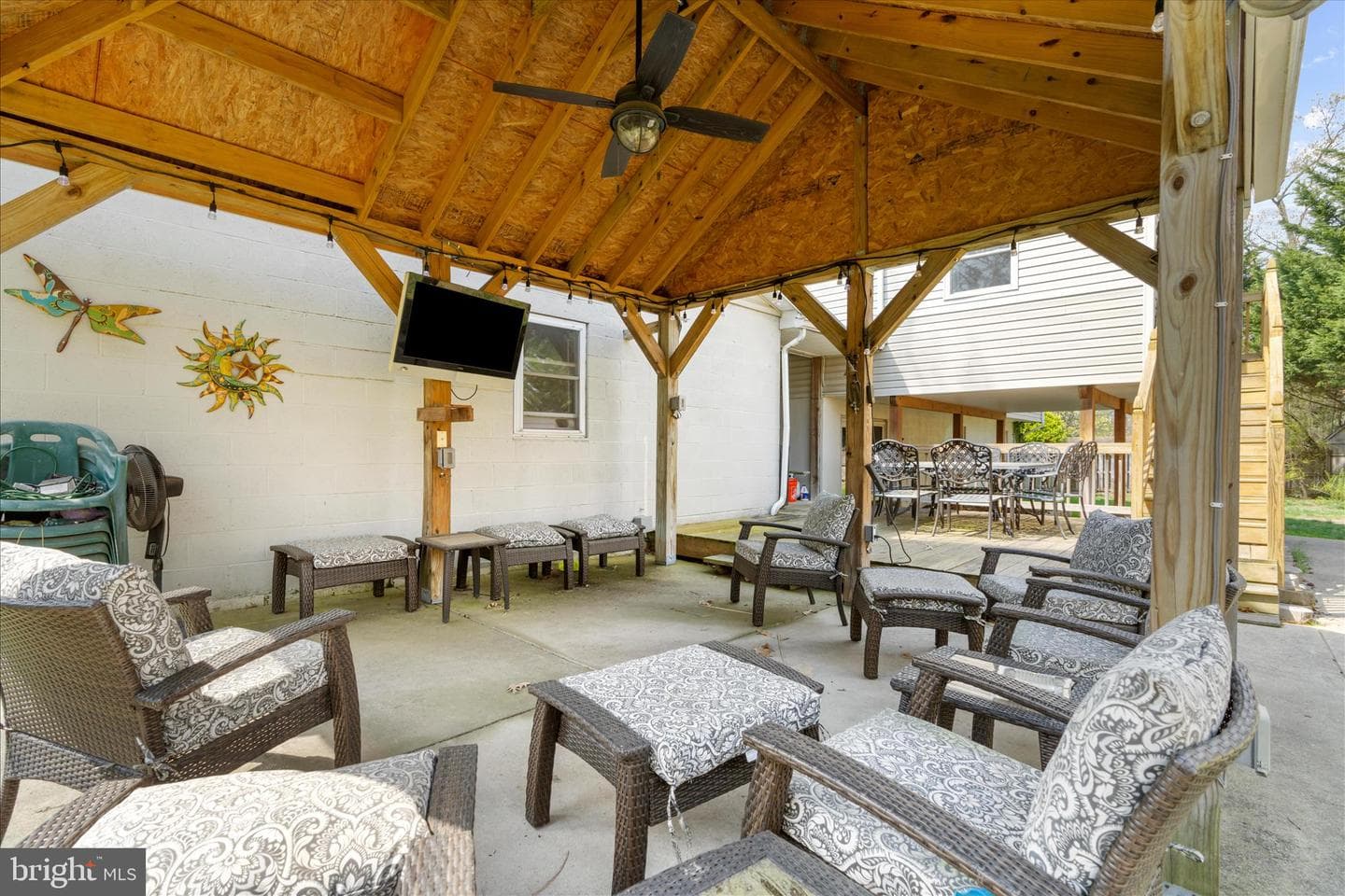 610 Sutton Drive photo 41