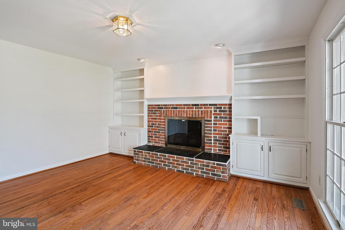 1788 Rochester Street photo 18
