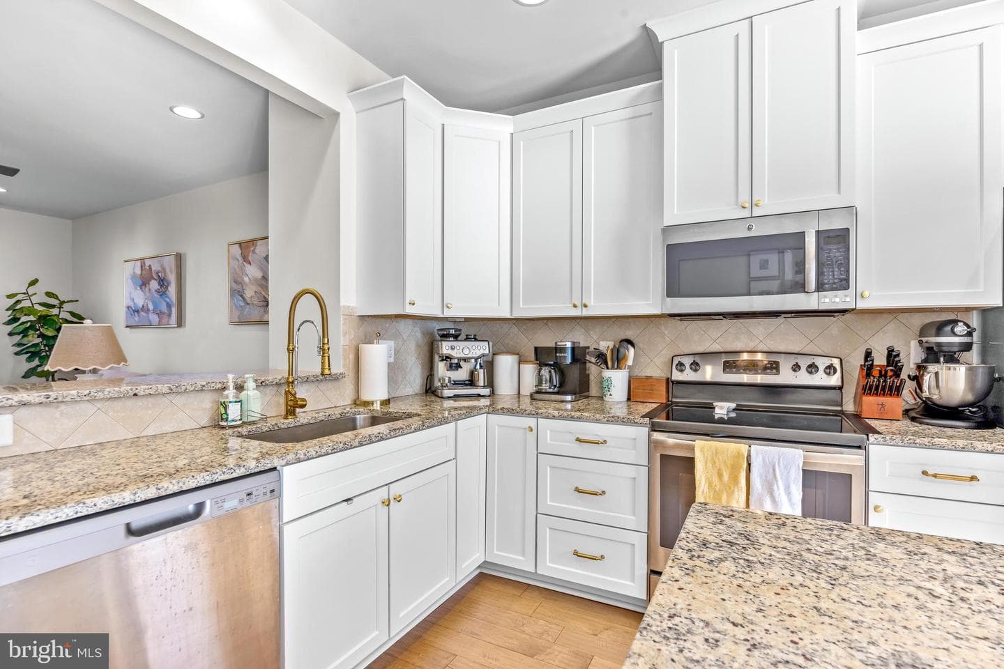 723 Apple Orchard Drive photo 20