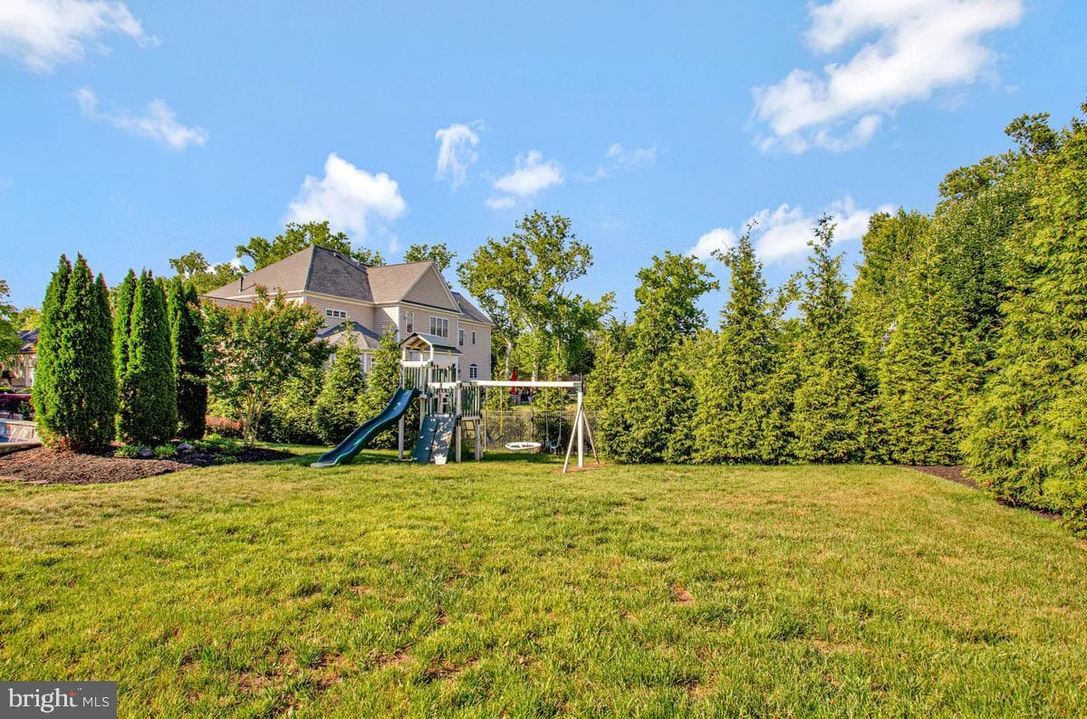 27 Hunting Court photo 78