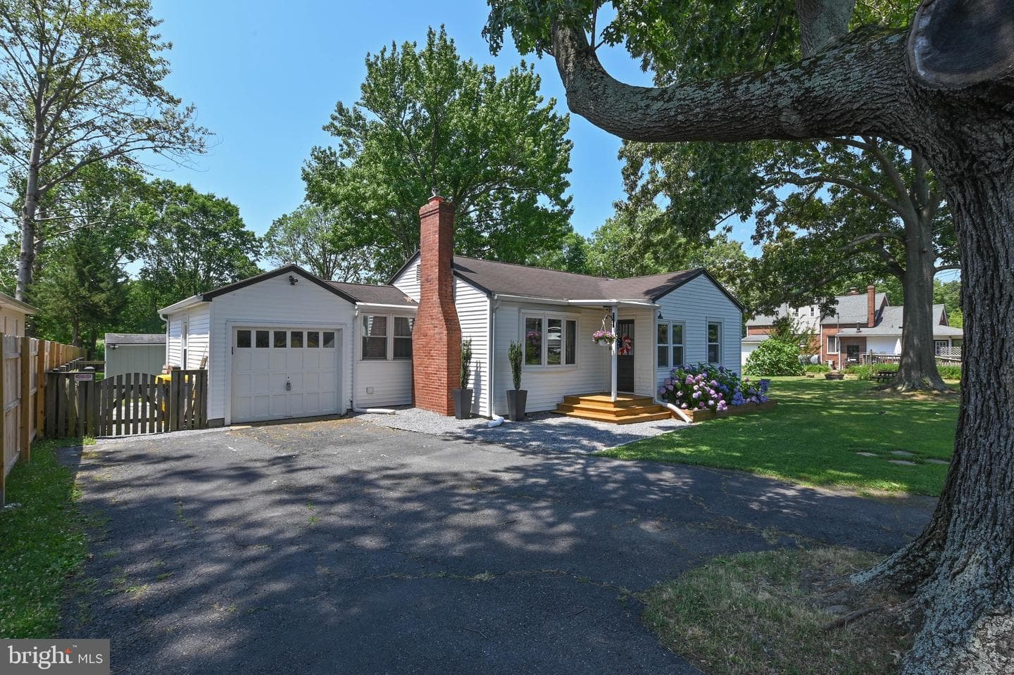 1509 Callaway Drive photo 2